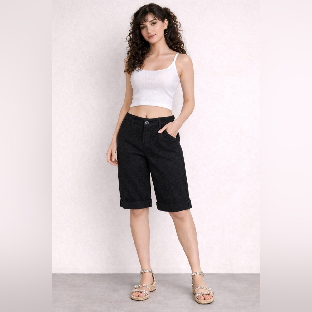 Madonna Europe Wool Blend Bermuda Shorts Cuffed Knee Length Esti :Small / US 4–6